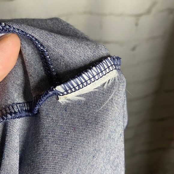 Lole Blue Scoop Neck Henley Style 3/4 Tee Size Small - Picture 4 of 5